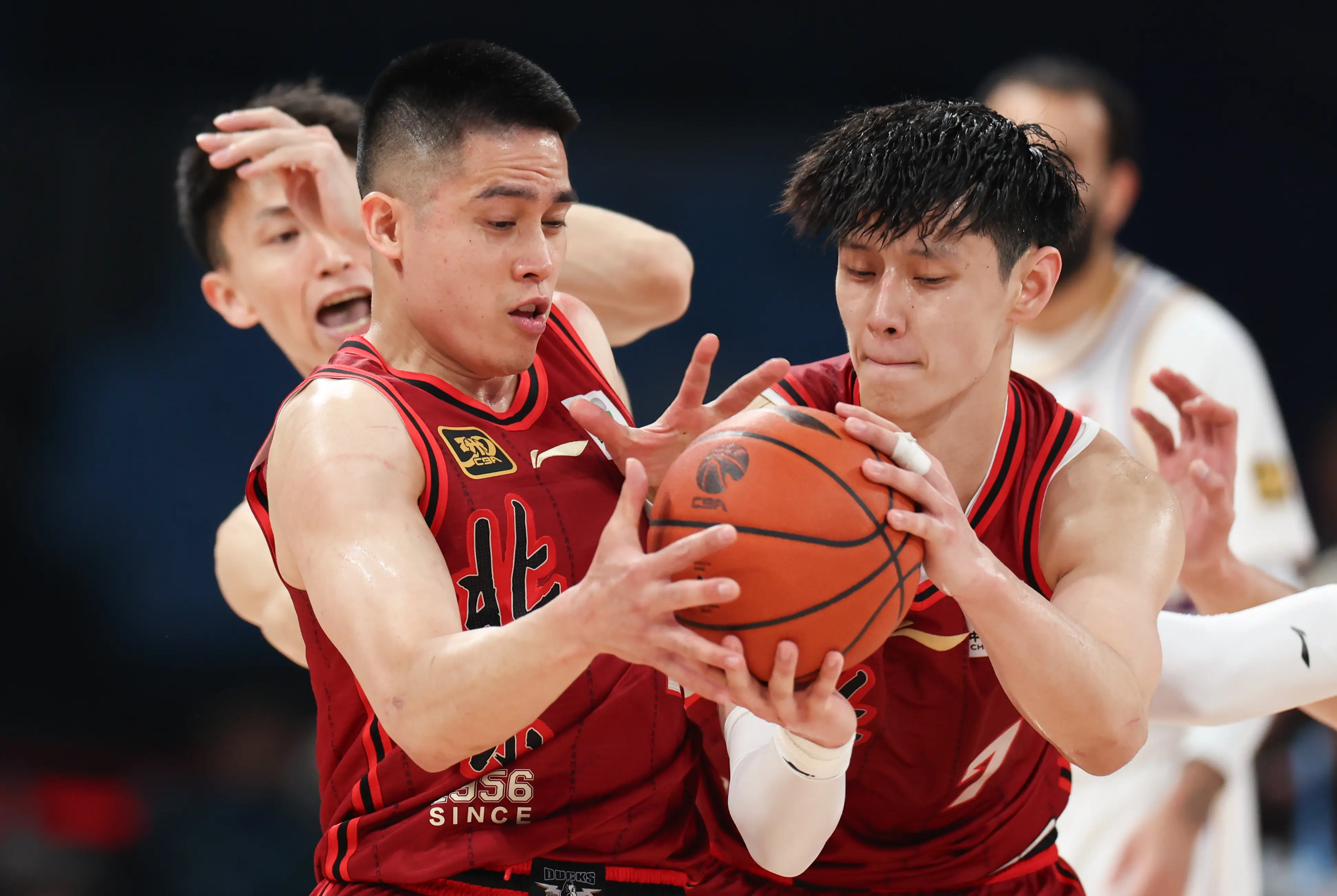ayxsport-包含CBA季后赛清晨走向成谜，达拉斯独行侠篮板制胜，媒体盛赞，训练强度明显提升的词条